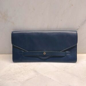 Navy Tory Burch  clutch